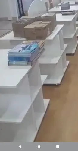 Gôndola em MDF branco (ideal para loja ou livraria )