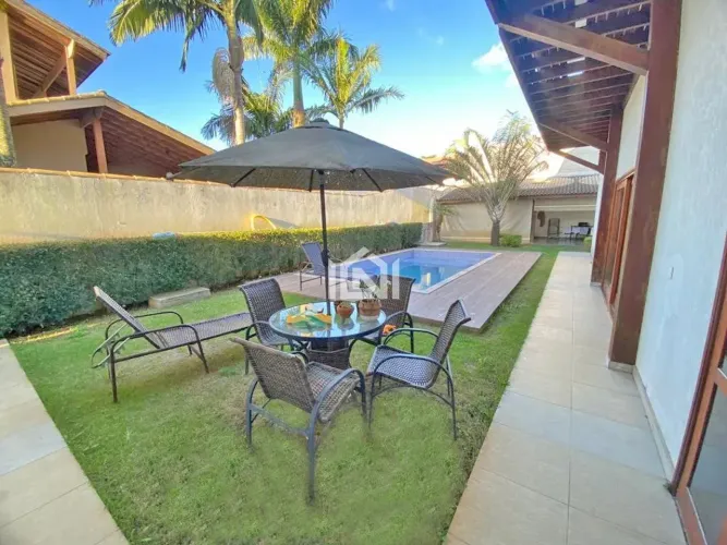 Casa à venda no condomínio Haras Bela Vista.