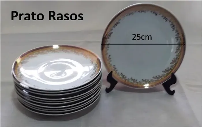 Jogo de Pratos rasos em Porcelana Steatita Original, anos 60, rico em detalhes em o