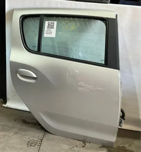 Porta traseira direita Renault Sandero 2019
