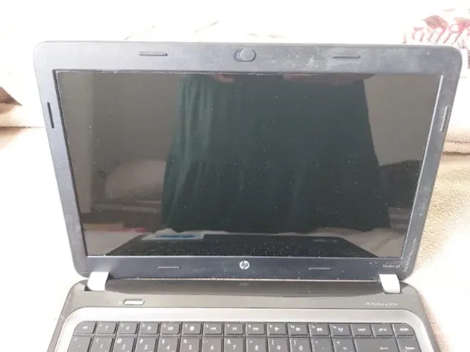 Notebook HP quebrado