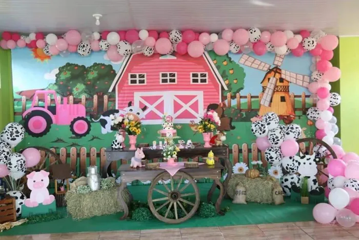 Painel sublimado fazendinha rosa 