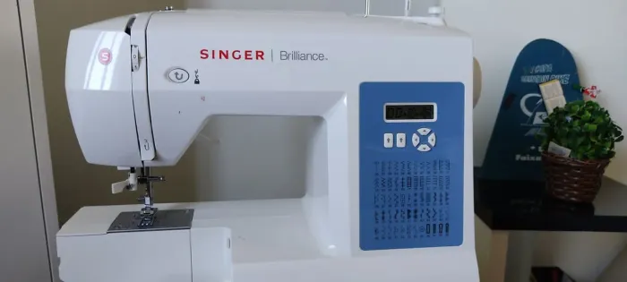 Máquina costura Singer 6160 brilliance