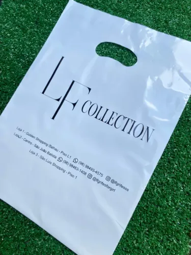 SACOLAS PLÁSTICAS PERSONALIZADAS