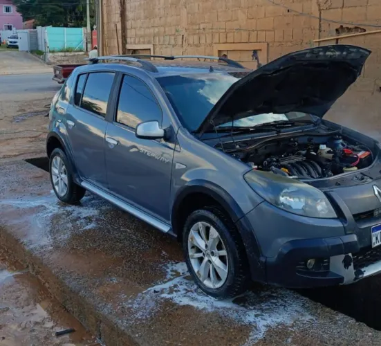 Sandero stepway automático