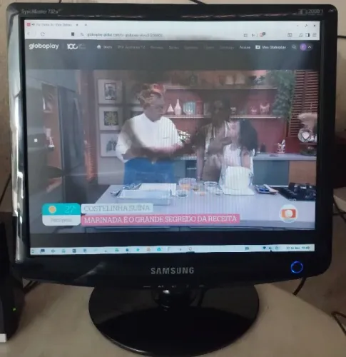 Monitor Samsung SyncMaster 732Nplus 17"-Para bancada de manutenção-Com mancha na tela