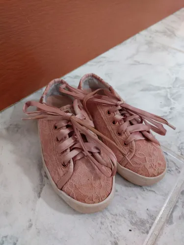 Tênis rosa infantil - Tamanho 26