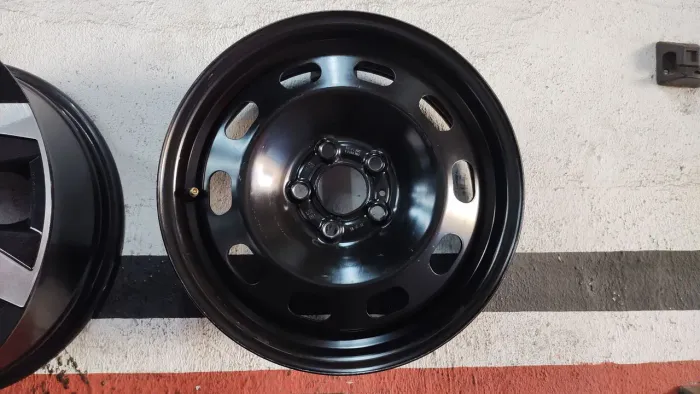 Roda Aro 15 Volkswagen 5x100 - Seminova (1 roda)