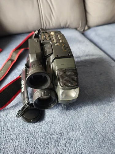 Camera JVC Gr Ax500U