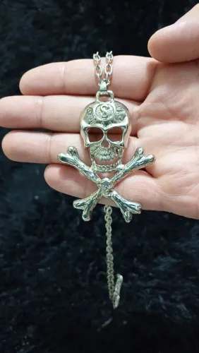 Corrente Cadeado 3mm + Pingente Caveira Banhado a prata