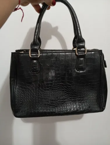 bolsa de mão preta couro croco