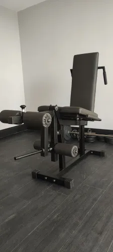 Cadeira extensora e flexora 2 em 1