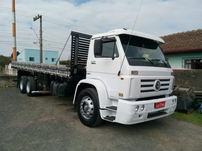 Volkswagen 18.310 ano 2003 truk com ar condicionado caminhão capa de revista filé 