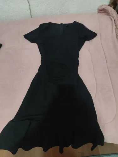 VESTIDO PRETO ELEGANTE