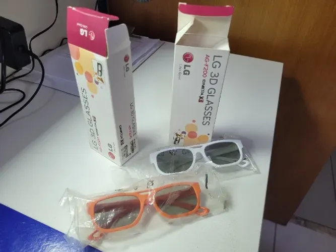 4 Óculos 3D da LG Modelo AG-F200
