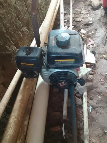 Motor a Gasolina 6.5 HP para Diversas marca toyama. vai com a rabeta completo