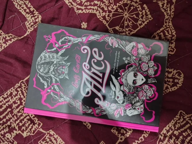 Alice no país das maravilhas edição pesadelo 