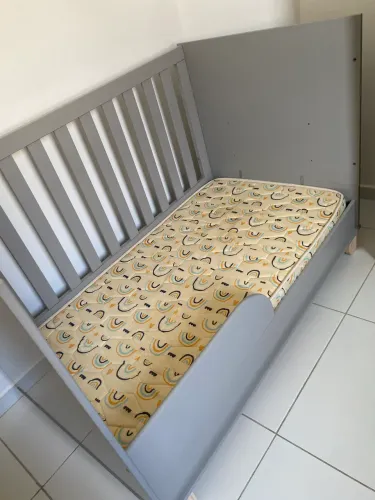 Berço usado poucas vezes já desmontado não acompanha colchão.