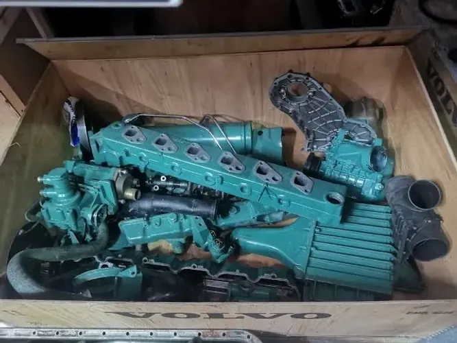 Peças Volvo Penta Novas e Usadas D6 KAD42 D4 TAMD74 KAD44 KAD300 AD41
