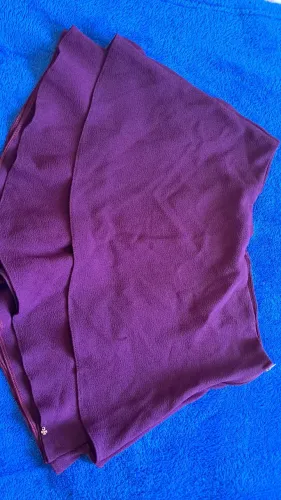 Short saia de tecido c/ zíper na lateral