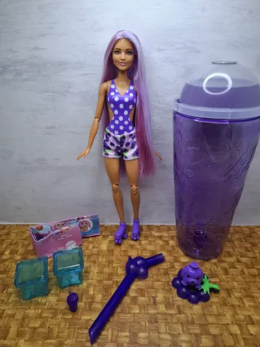Barbie Pop Reveal (cheirinho de uva) 2023