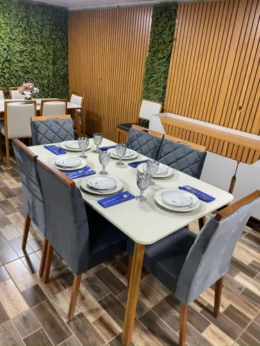 Mesa de Jantar 6 Lugares Retrô Pronta Entrega 