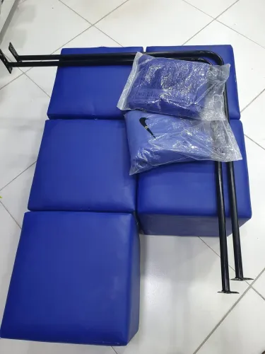 02 Provadores com Cortinas + 5 Puffs