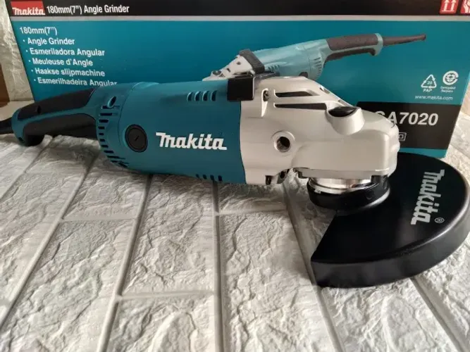 Esmerilhadeira Angular Makita 9? 2.200W