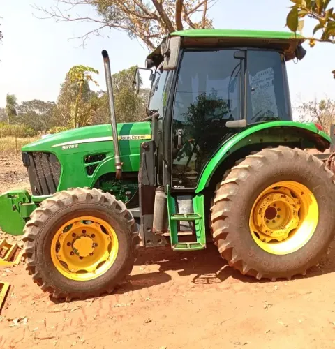 Trator Jhon Deere 5078 Gabinado, Traçado apenas 9.800 hs revisado