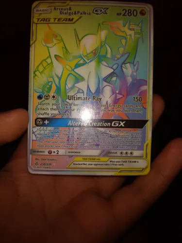 Arceuse e dialoga epalkia