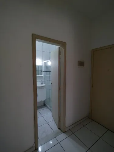 Excelente conjugado em laranjeiras, próximo ao metrô.