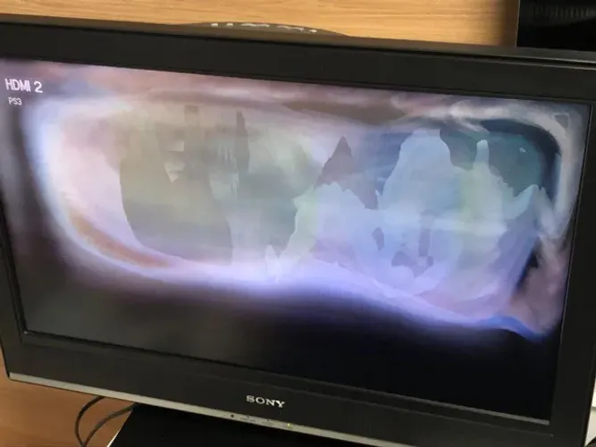 TV Sony Bravia de LCD 32 polegadas com defeito (mancha na tela) com manual e controle