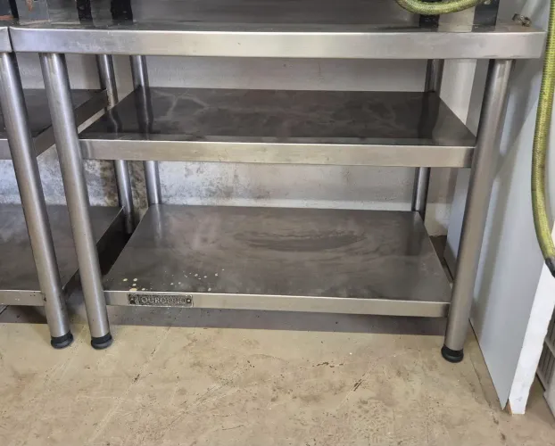 ? Bancada de Aço Inox com Prateleiras - Profissional