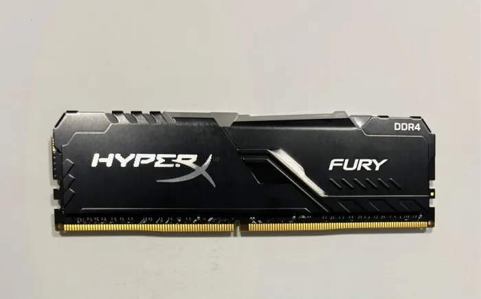 Memória RAM HyperX Fury RGB DDR4 16GB 2666Mhz