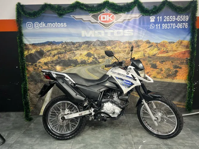 YAMAHA XTZ 150 CROSSER ED BRANCA 2016