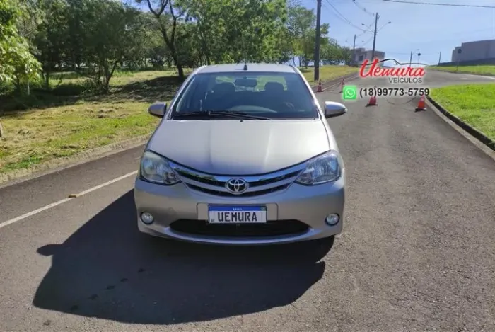 Toyota/ Etios XLS 1.5  Automático - 2016/2017 - Flex - Prata