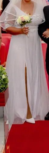 Vestido de noiva grande - com véu/usado 1 vez