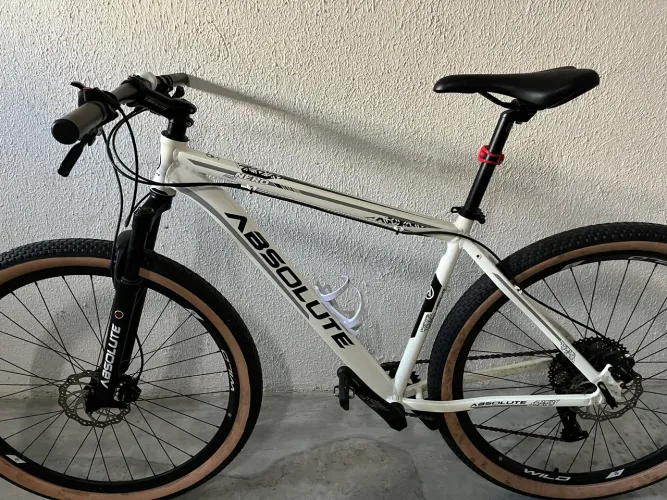 Bike Absolut Extra + Pedal Crankbrothers + Sapatilha + Capacete