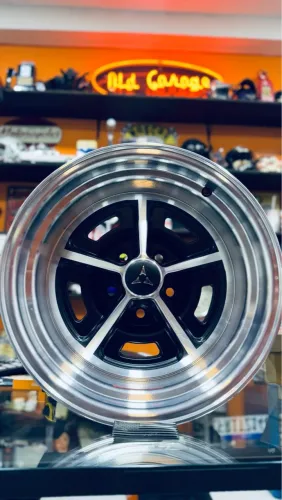 Roda Magnum 500 modelo aro 15 Dodge, ford,Chevrolet, MOPAR 