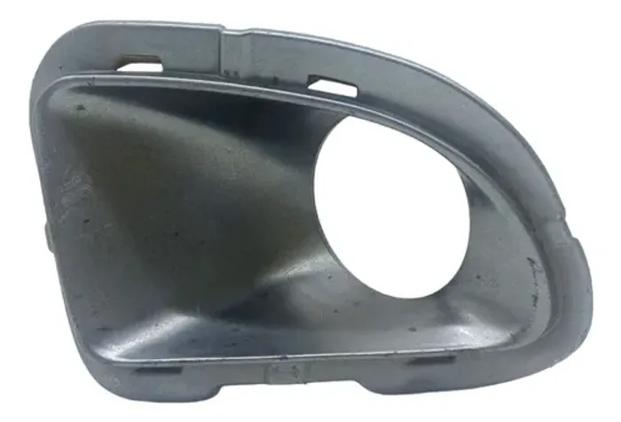 Moldura Farol Milha Direito Fiat Punto 2008 2009 2010 2011