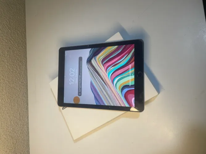 iPad Air 2 + capa, mouse e teclado