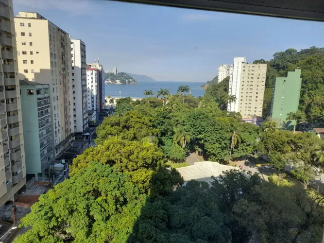 Vista a praia 01dormitório ste, elevador e garagem.