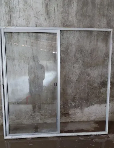 Janela de vidro 150