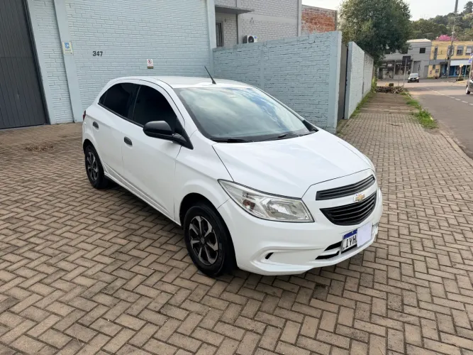 Chevrolet Onix JOY Hatch 1.0 8V Flex Mec. 4P 2018