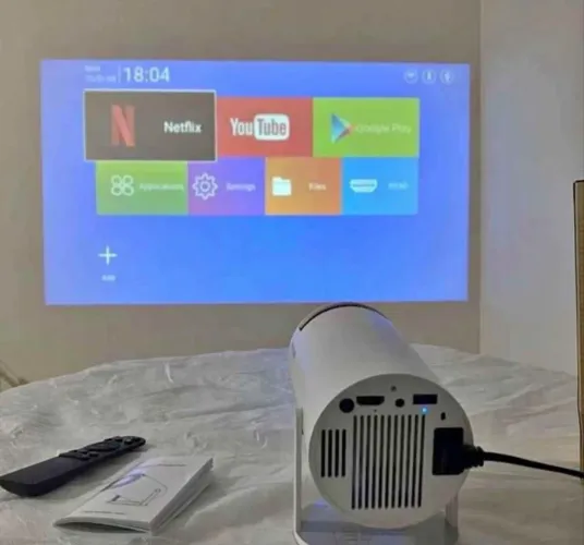 Projetor smart- Netflix, prime vídeo e play Store para baixar os apps.