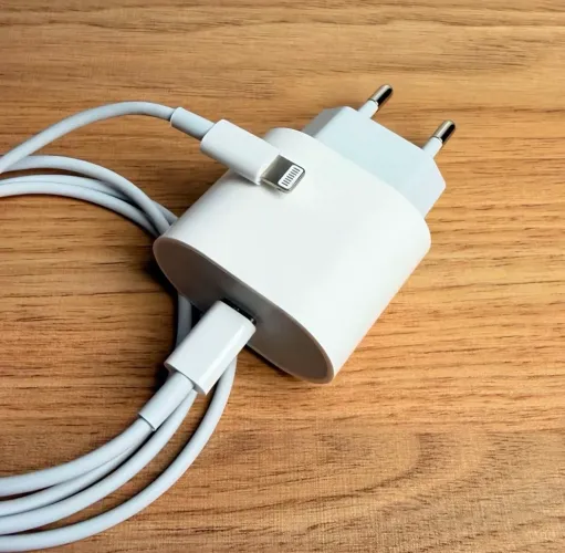 Kit Carregador Iphone 20W Lacrado/Novo