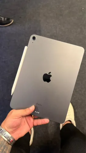 iPad Air M1
