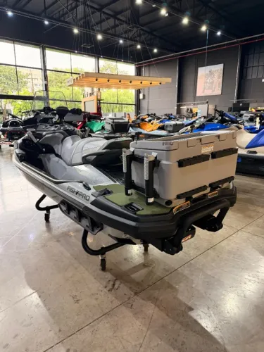  Jet ski Fish Pro 300 Apex 