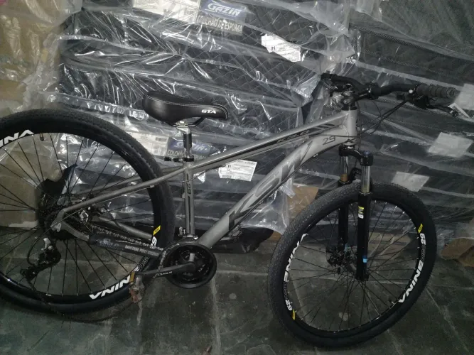 Vendo bike de alumínio 21 marcha