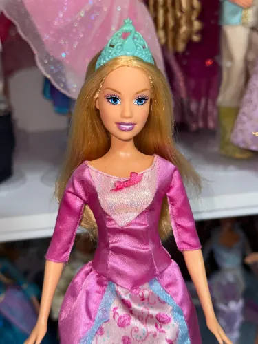 Barbie Rosella Princesa da Ilha Versão Exclusiva